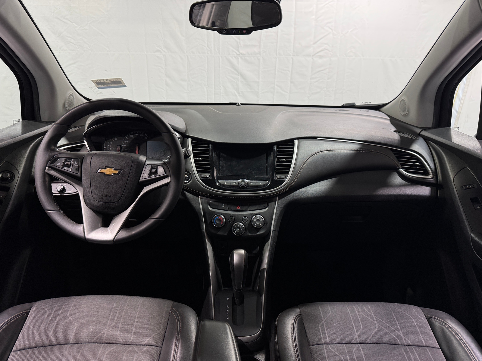 Thumbnail: 2022 Chevrolet Trax - 3