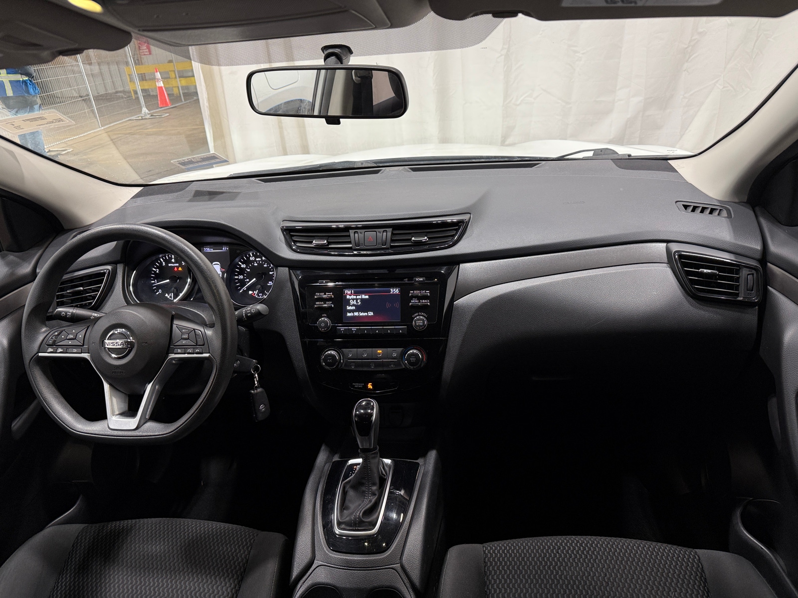 Thumbnail: 2017 Nissan Rogue Sport - 3