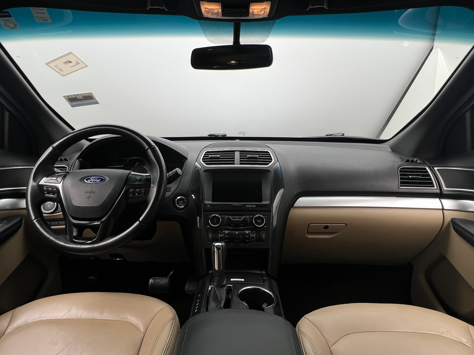 Thumbnail: 2017 Ford Explorer - 3