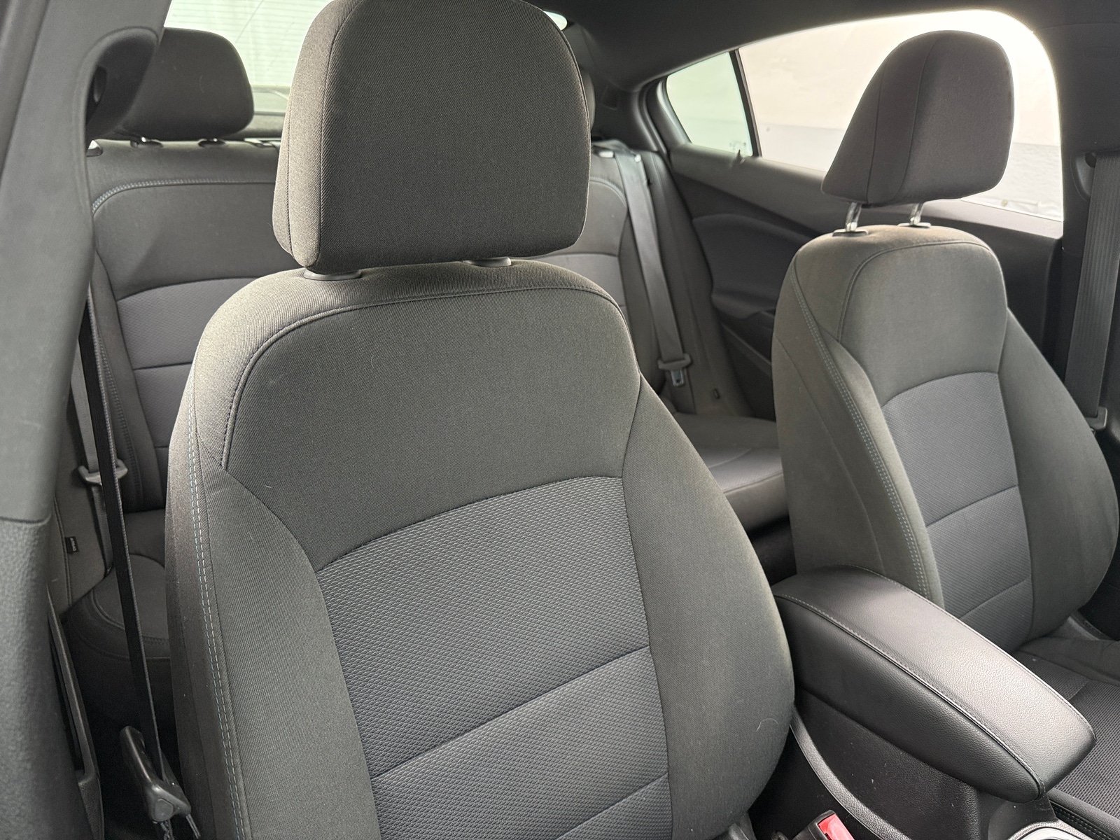 Thumbnail: 2018 Chevrolet Cruze - 2