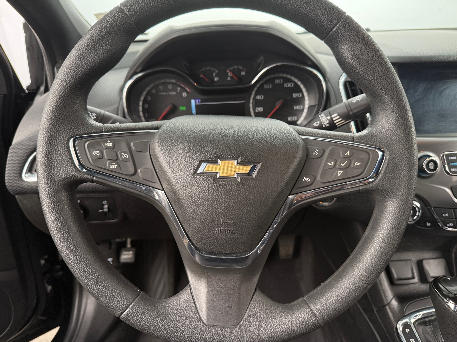 Thumbnail: 2018 Chevrolet Cruze - 5