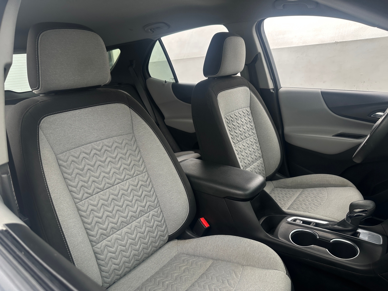 Thumbnail: 2022 Chevrolet Equinox - 2