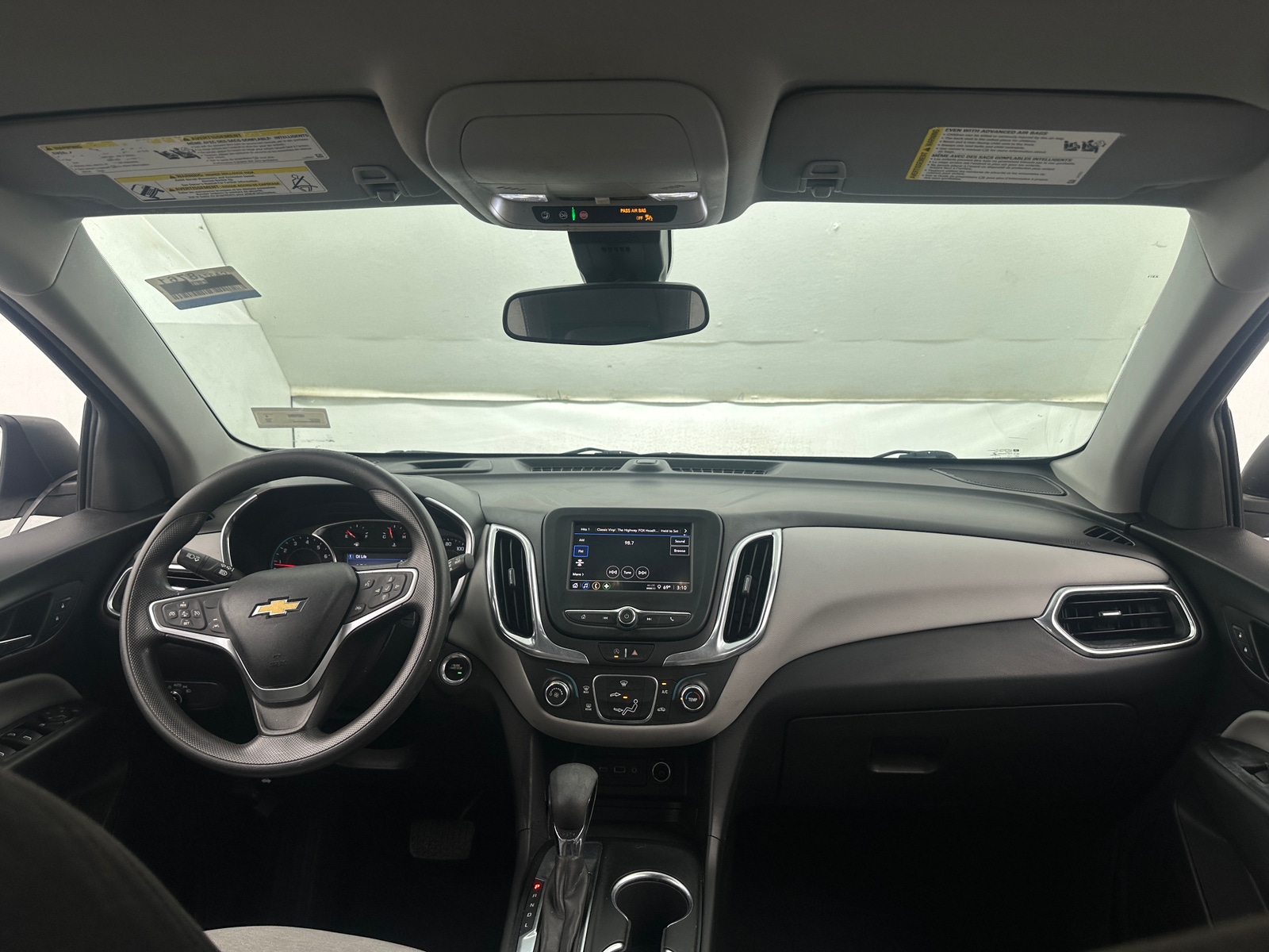 Thumbnail: 2022 Chevrolet Equinox - 3