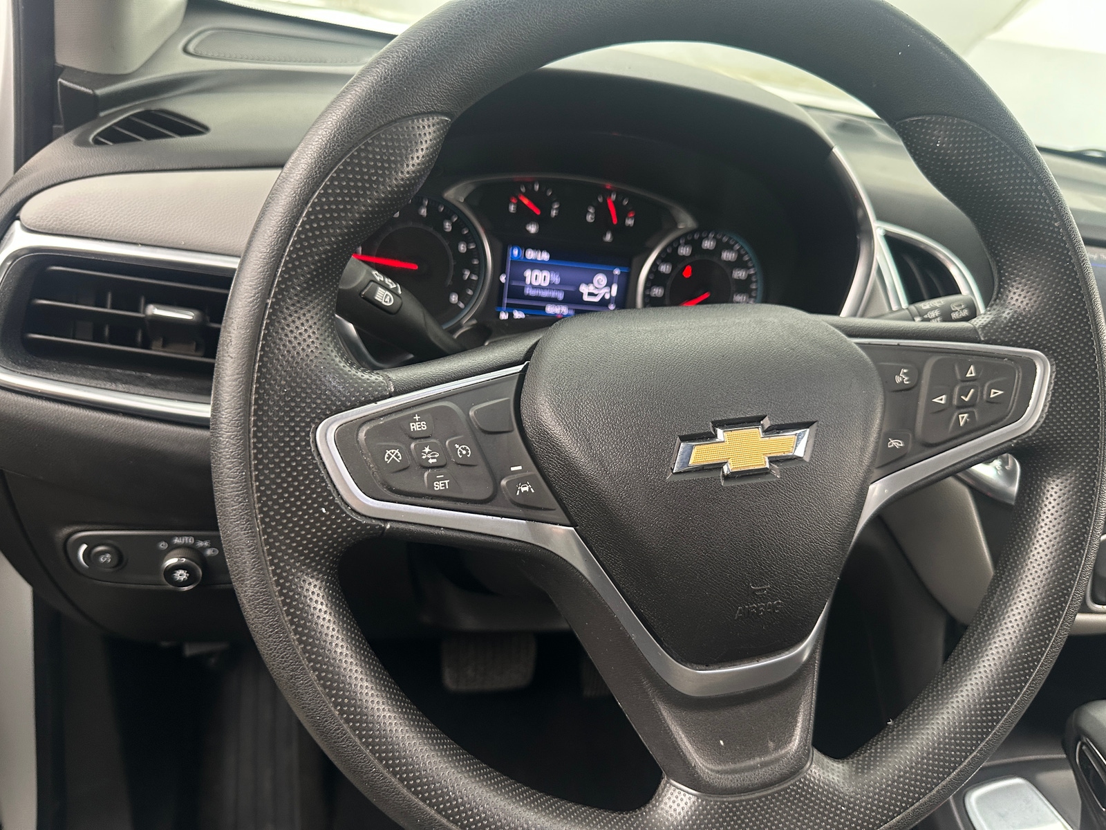 Thumbnail: 2022 Chevrolet Equinox - 5