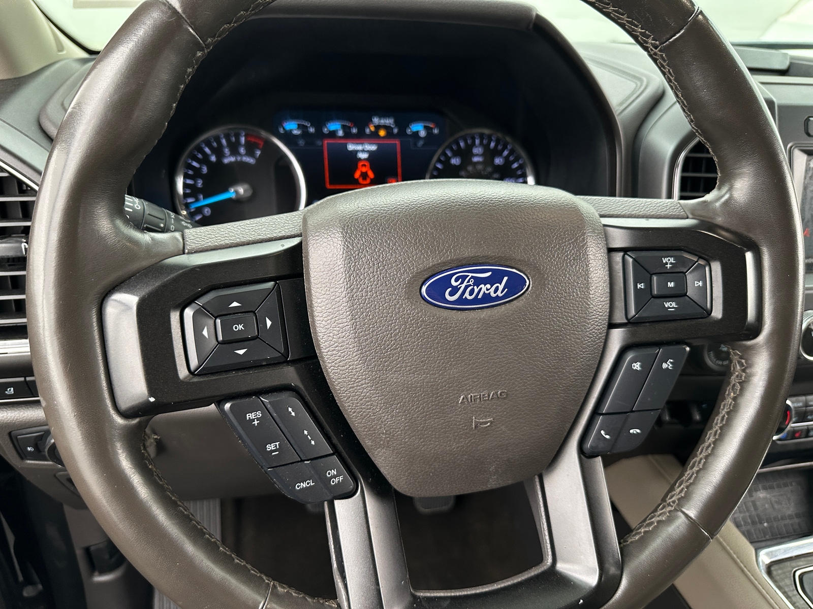 Thumbnail: 2019 Ford Expedition - 4