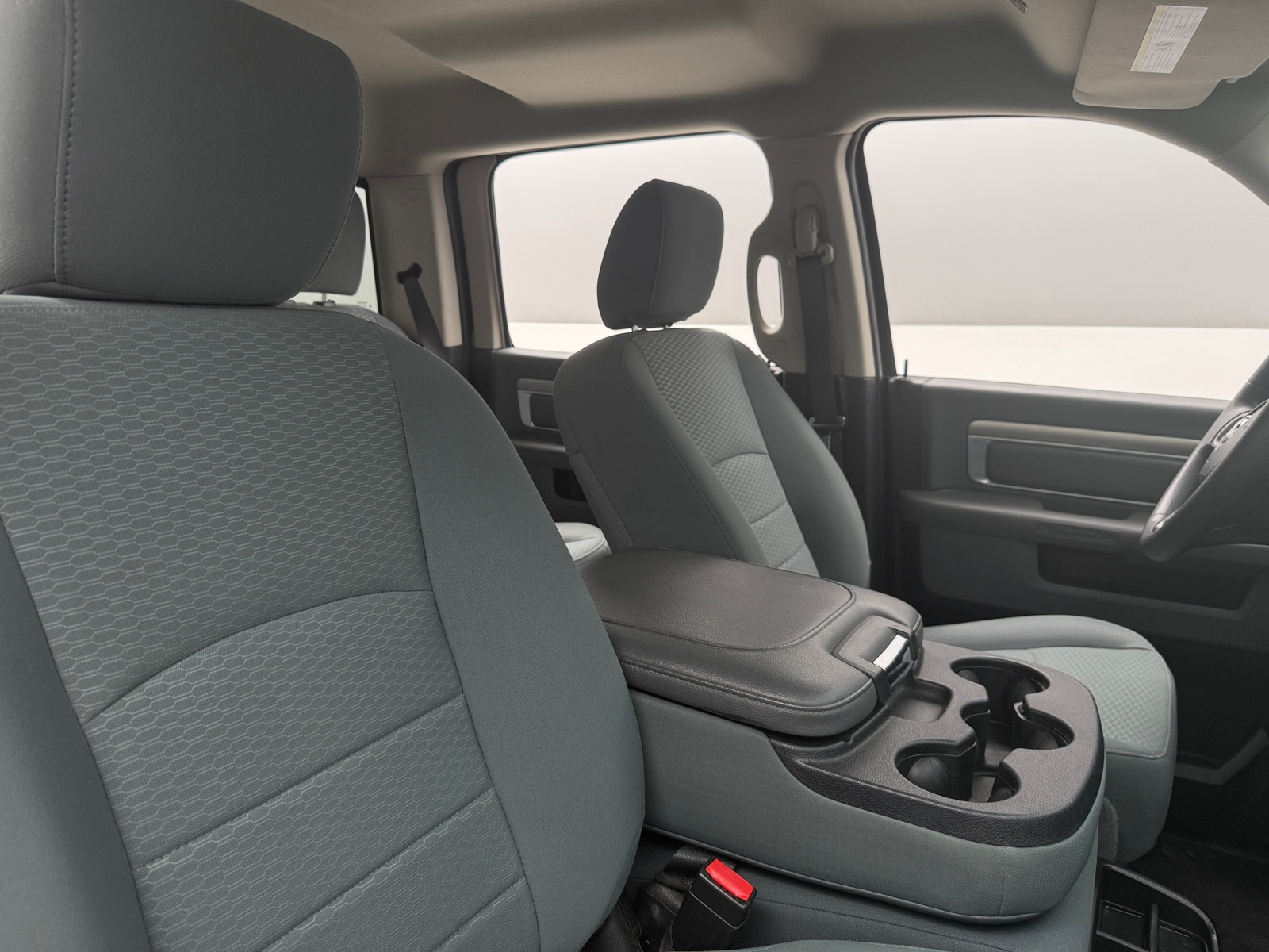 Thumbnail: 2019 RAM 1500 Classic - 2