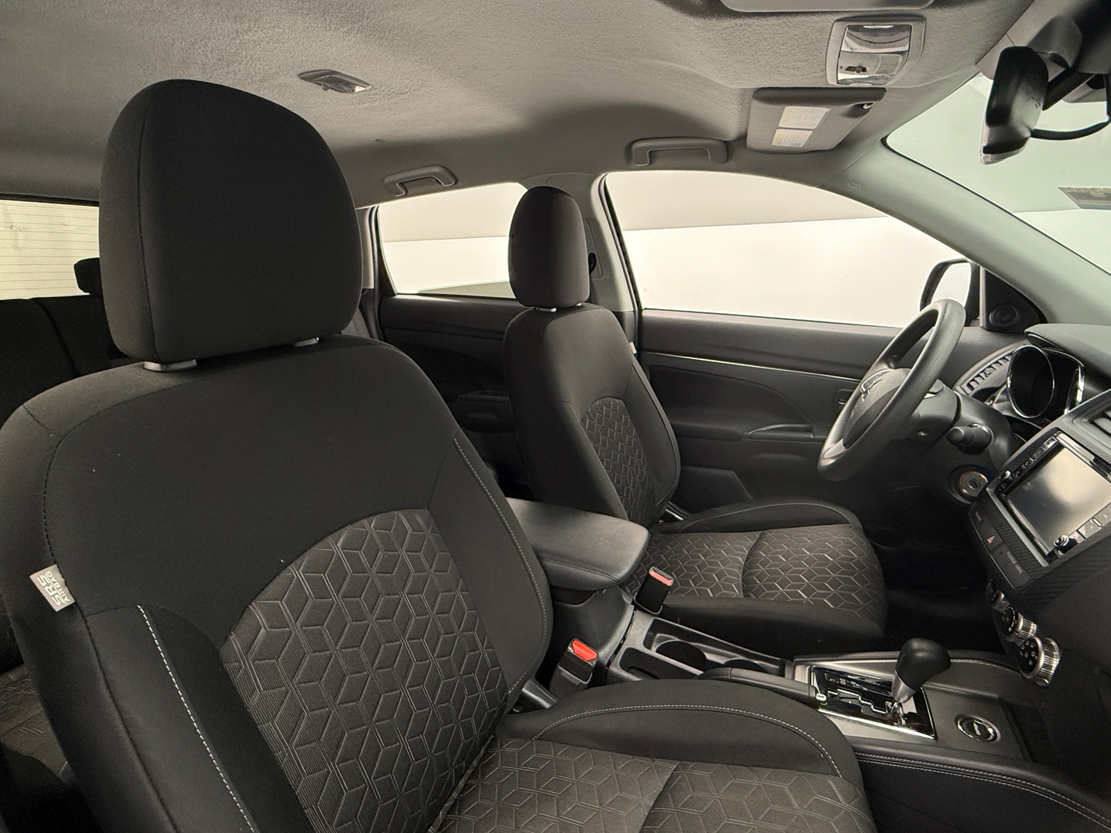 Thumbnail: 2024 Mitsubishi Outlander Sport - 2