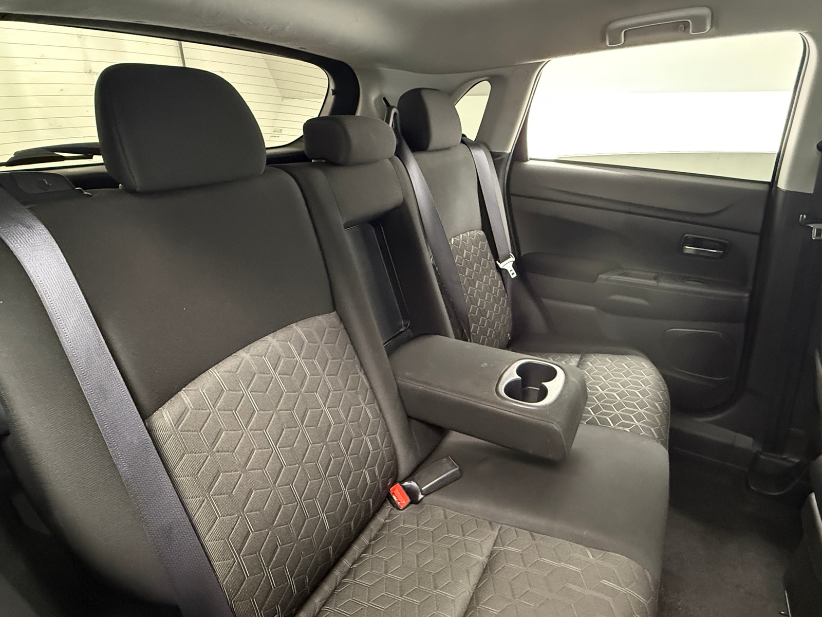 Thumbnail: 2024 Mitsubishi Outlander Sport - 6