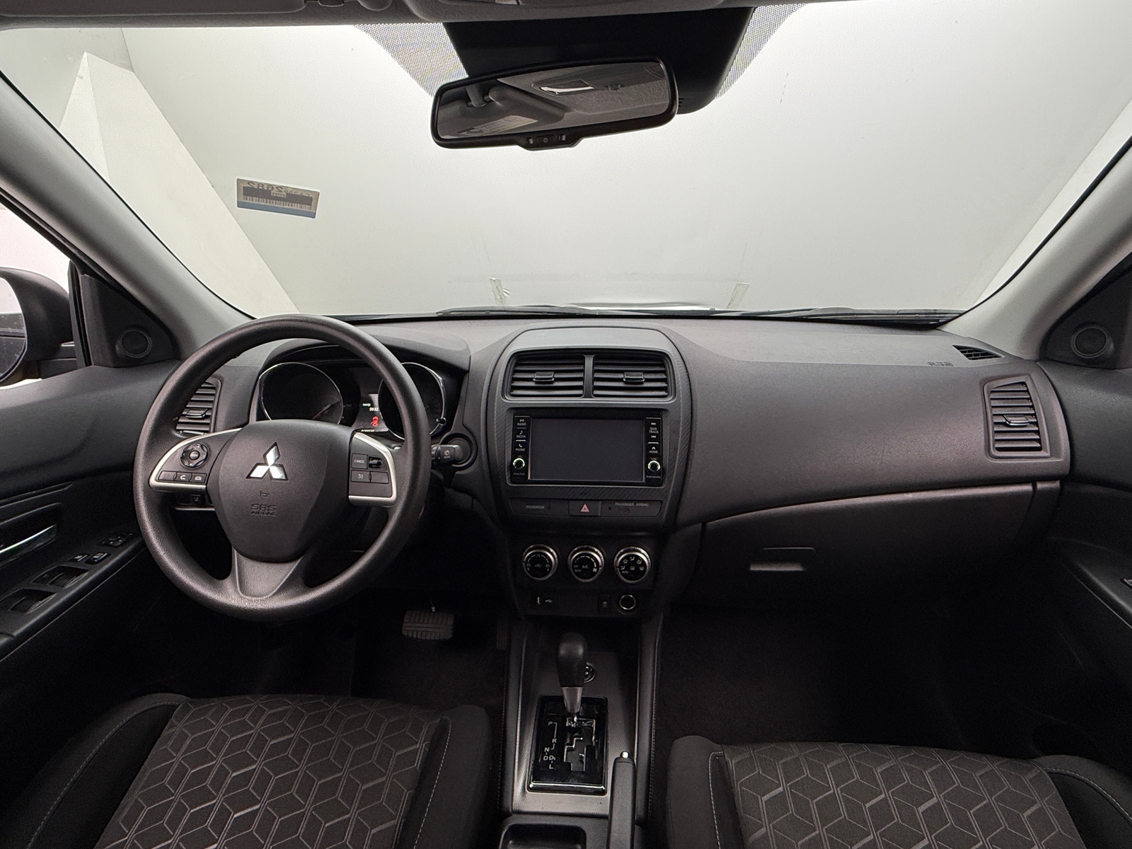 Thumbnail: 2024 Mitsubishi Outlander Sport - 3