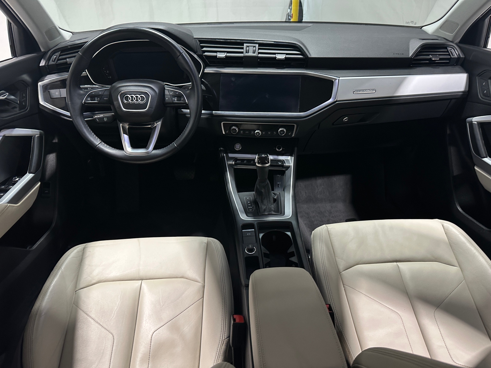 Thumbnail: 2020 Audi Q3 - 2