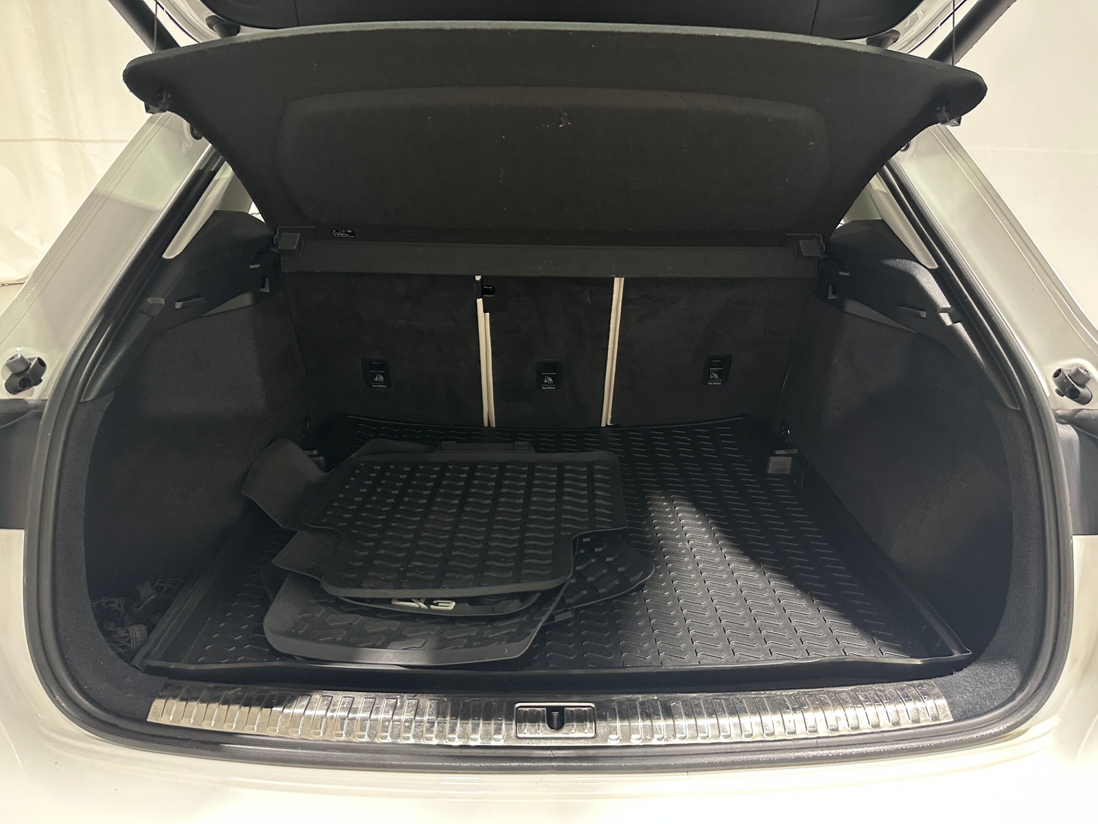 Thumbnail: 2020 Audi Q3 - 6