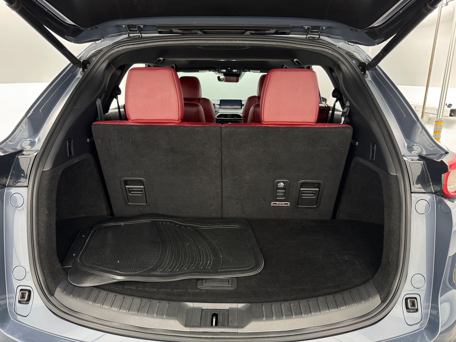 Thumbnail: 2022 Mazda CX-9 - 6