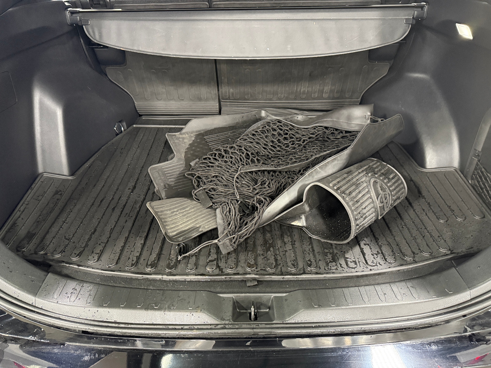 Thumbnail: 2023 Toyota RAV4 - 6