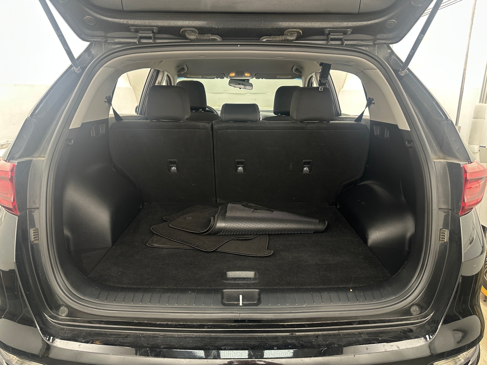 Thumbnail: 2021 Kia Sportage - 7