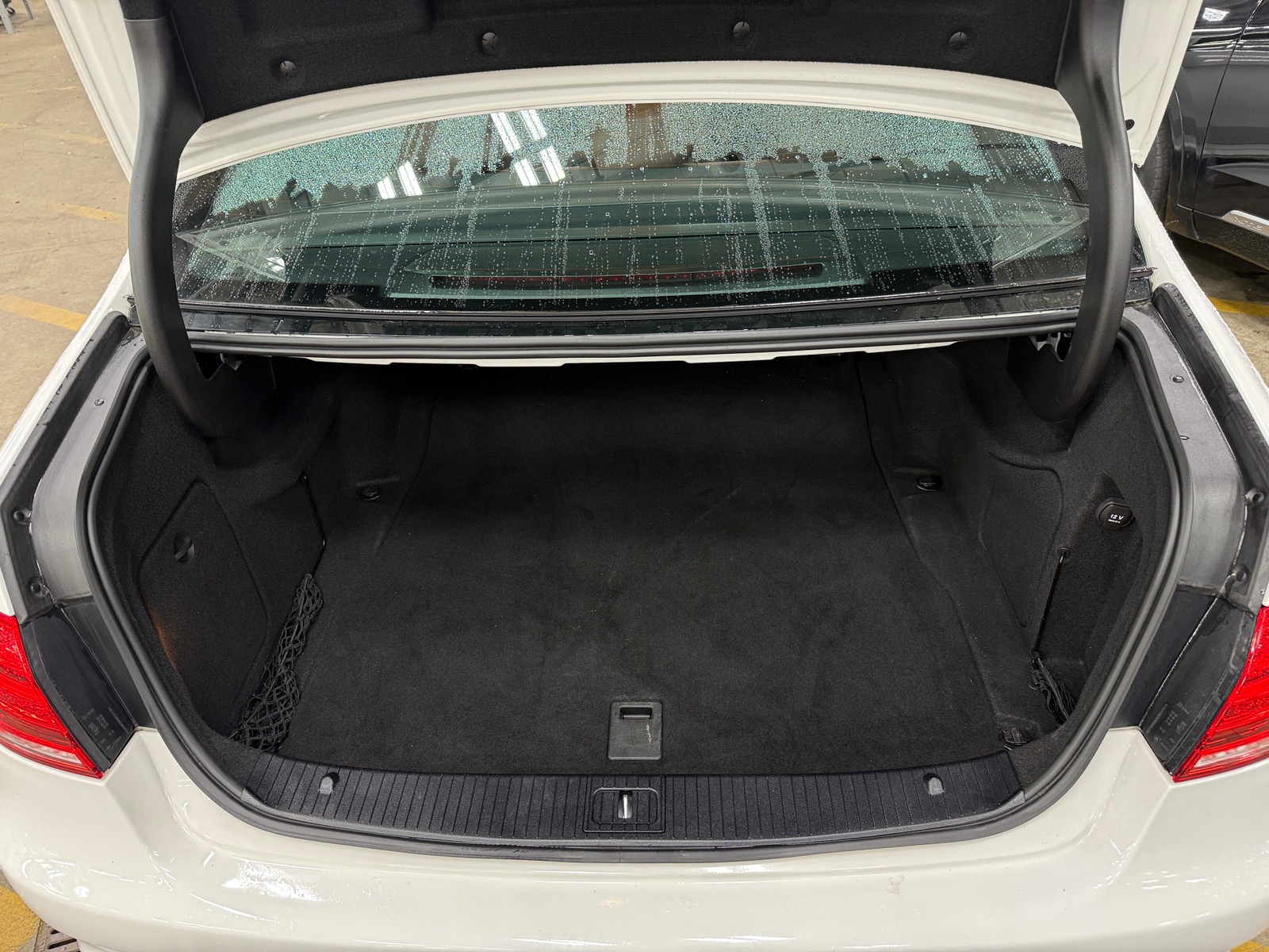 Thumbnail: 2014 Mercedes-Benz E-Class - 6