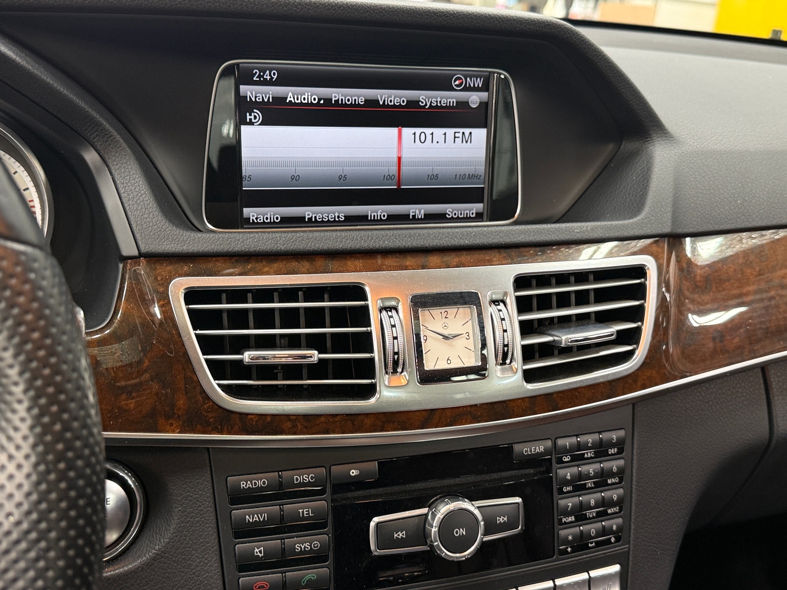 Thumbnail: 2014 Mercedes-Benz E-Class - 3