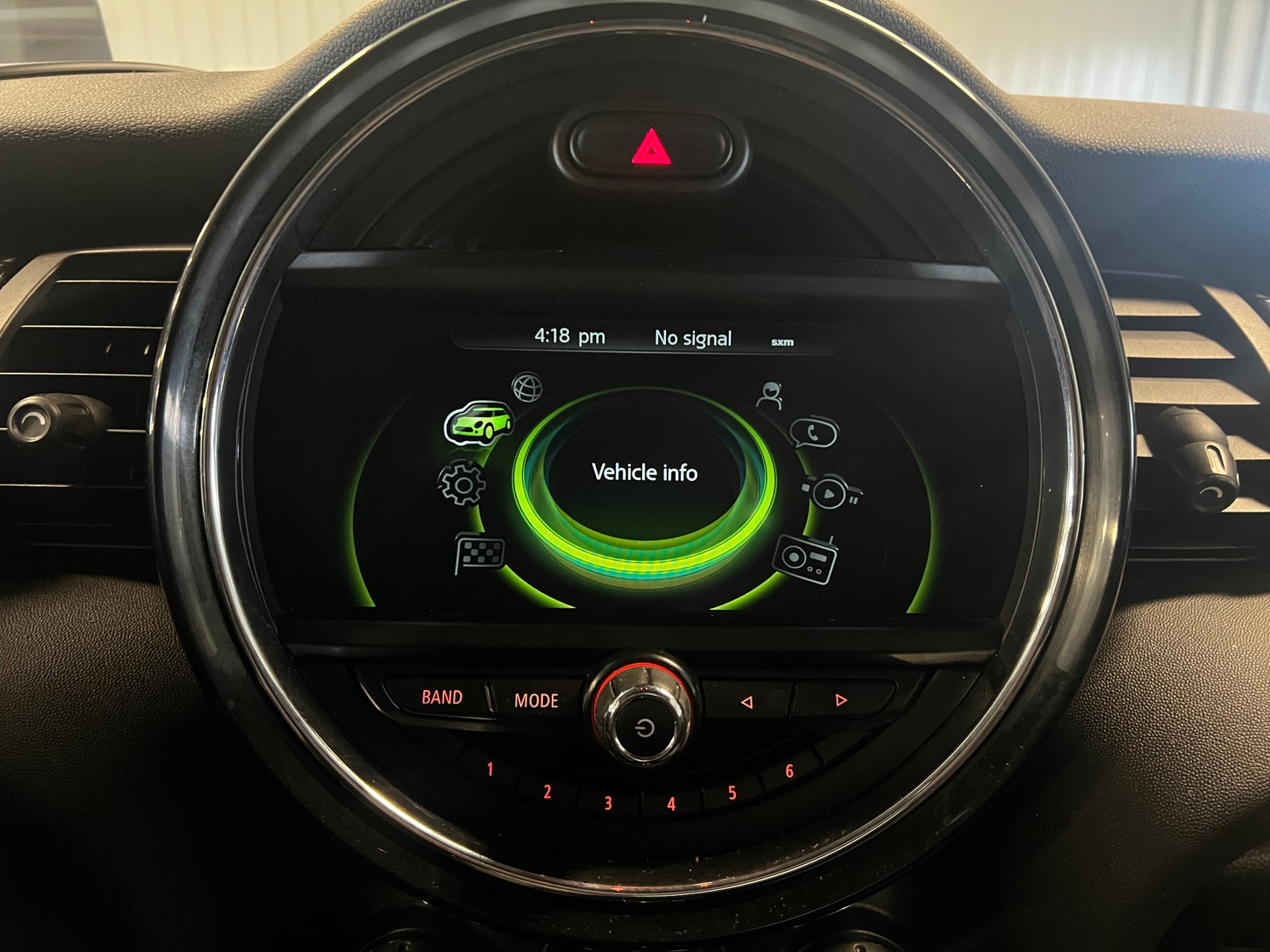 Thumbnail: 2018 MINI Cooper Hardtop - 3