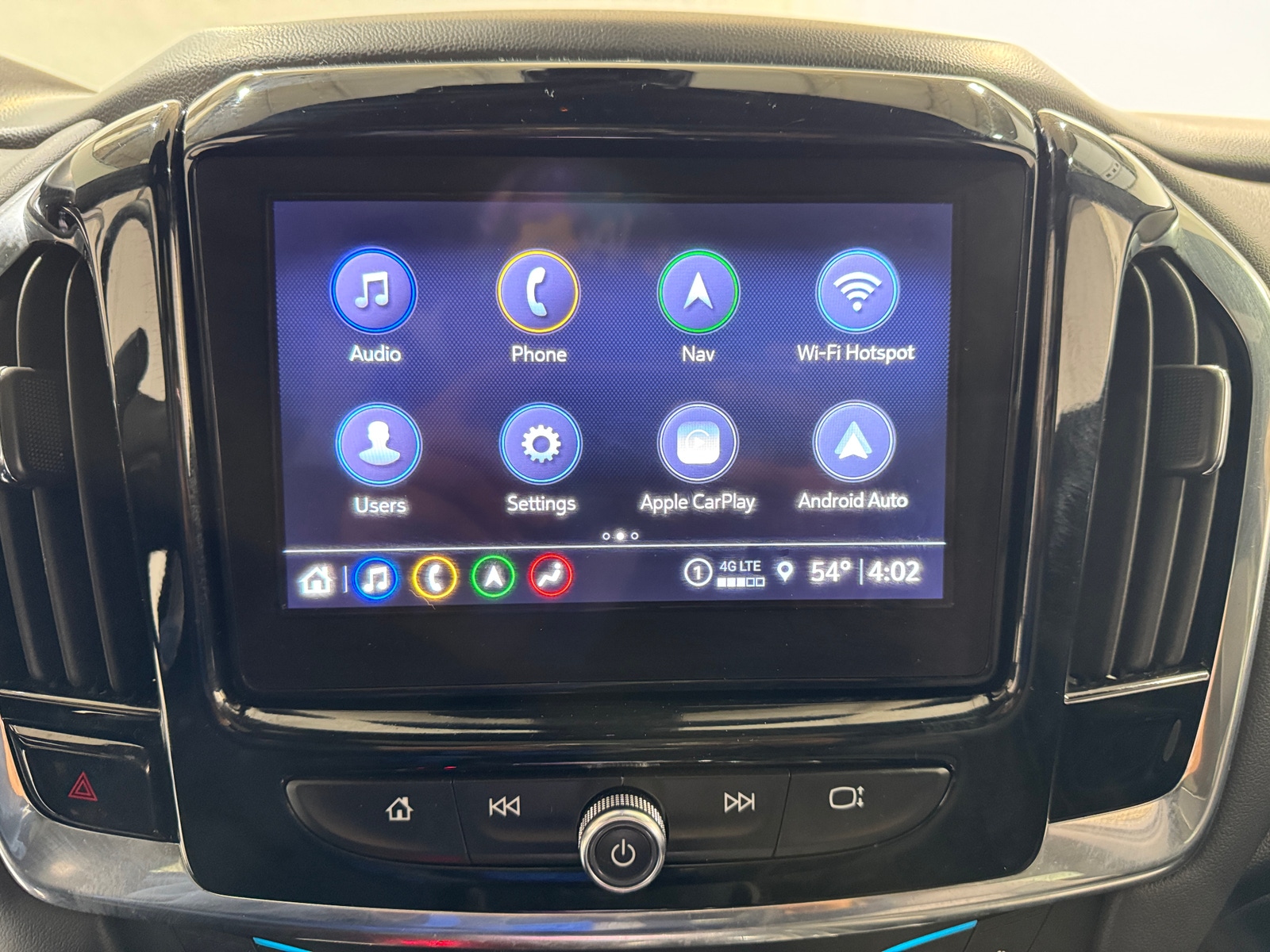 Thumbnail: 2023 Chevrolet Traverse - 3