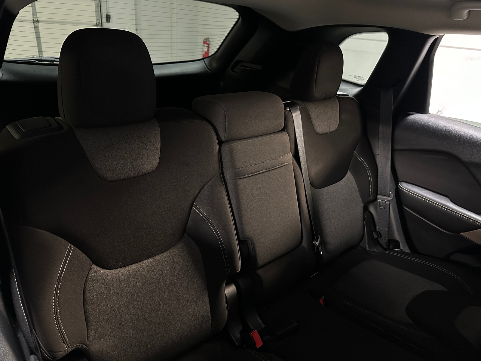 Thumbnail: 2017 Jeep Cherokee - 6