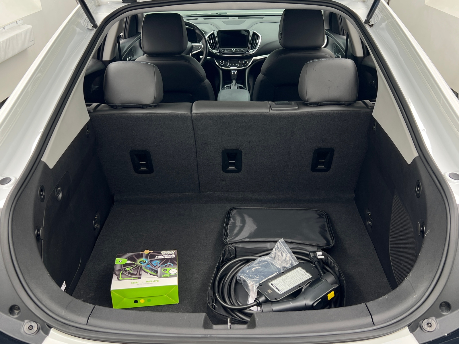 Thumbnail: 2019 Chevrolet Volt - 6