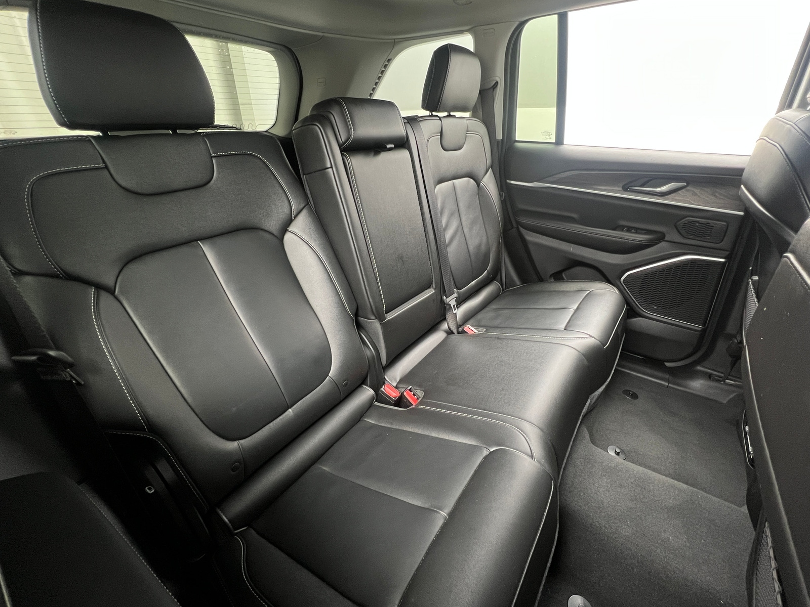 Thumbnail: 2022 Jeep Grand Cherokee - 5