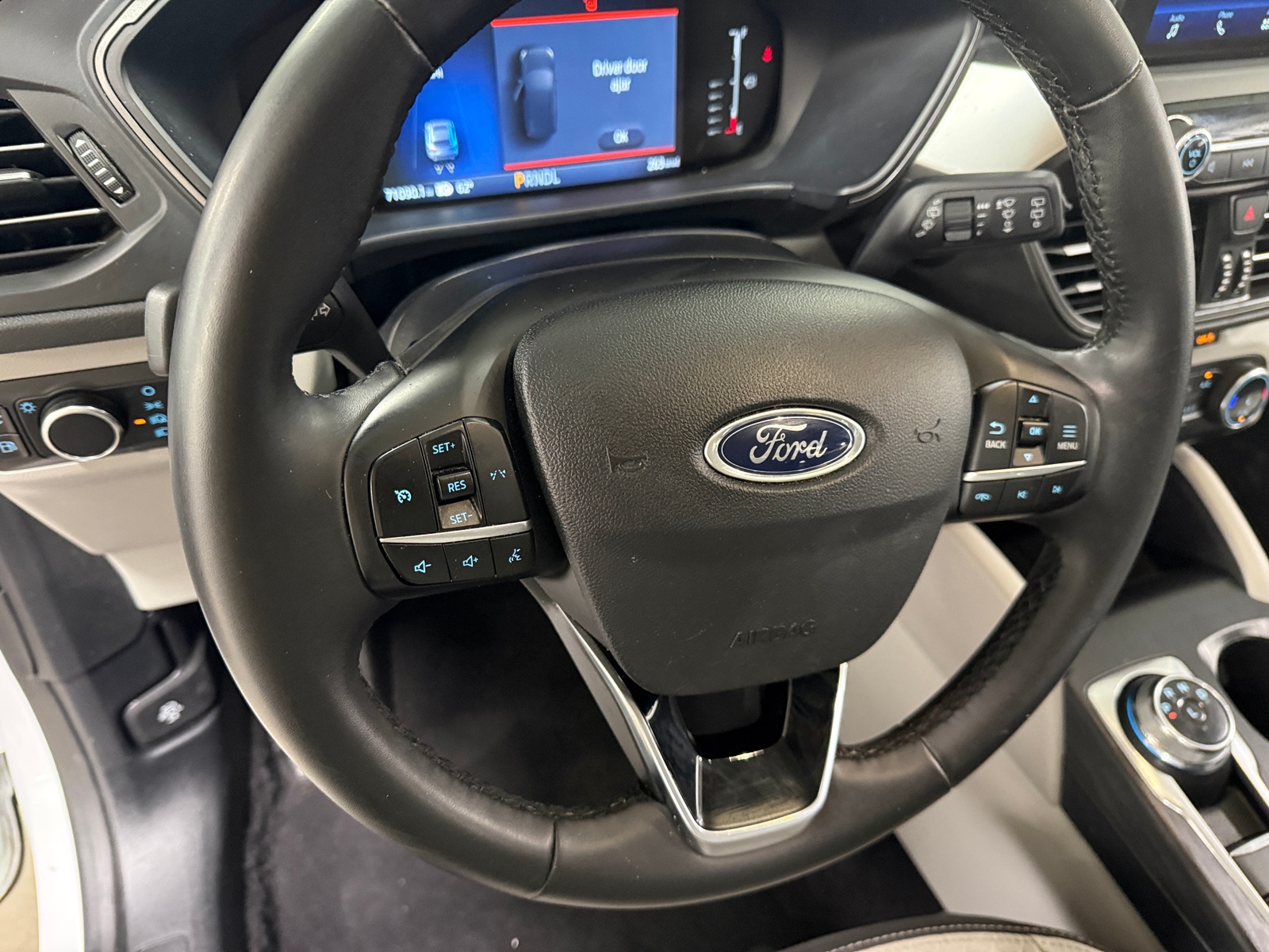 Thumbnail: 2023 Ford Escape - 5