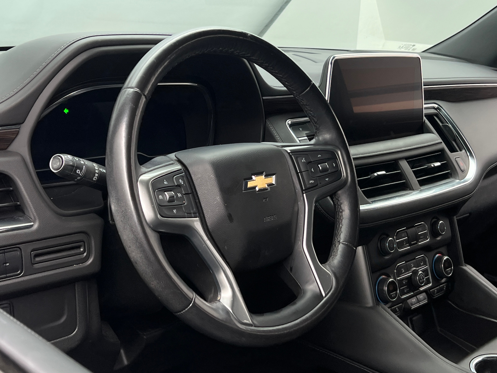 Thumbnail: 2023 Chevrolet Tahoe - 4