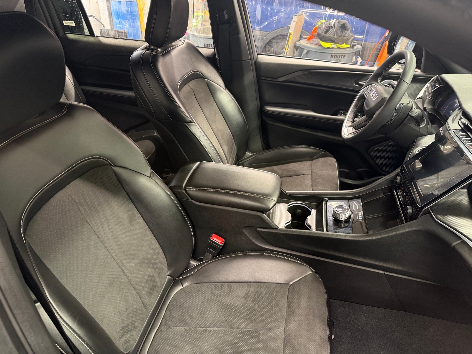 Thumbnail: 2024 Jeep Grand Cherokee L - 2