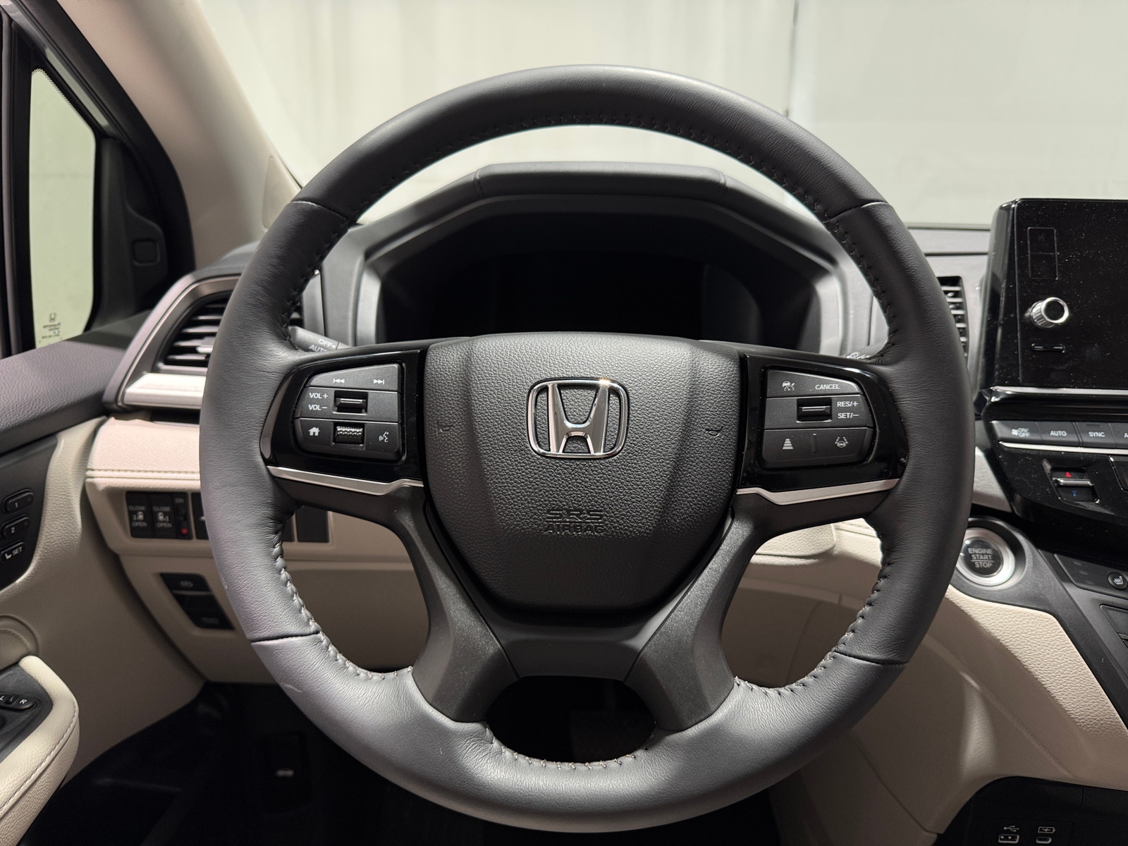 Thumbnail: 2025 Honda Odyssey - 4