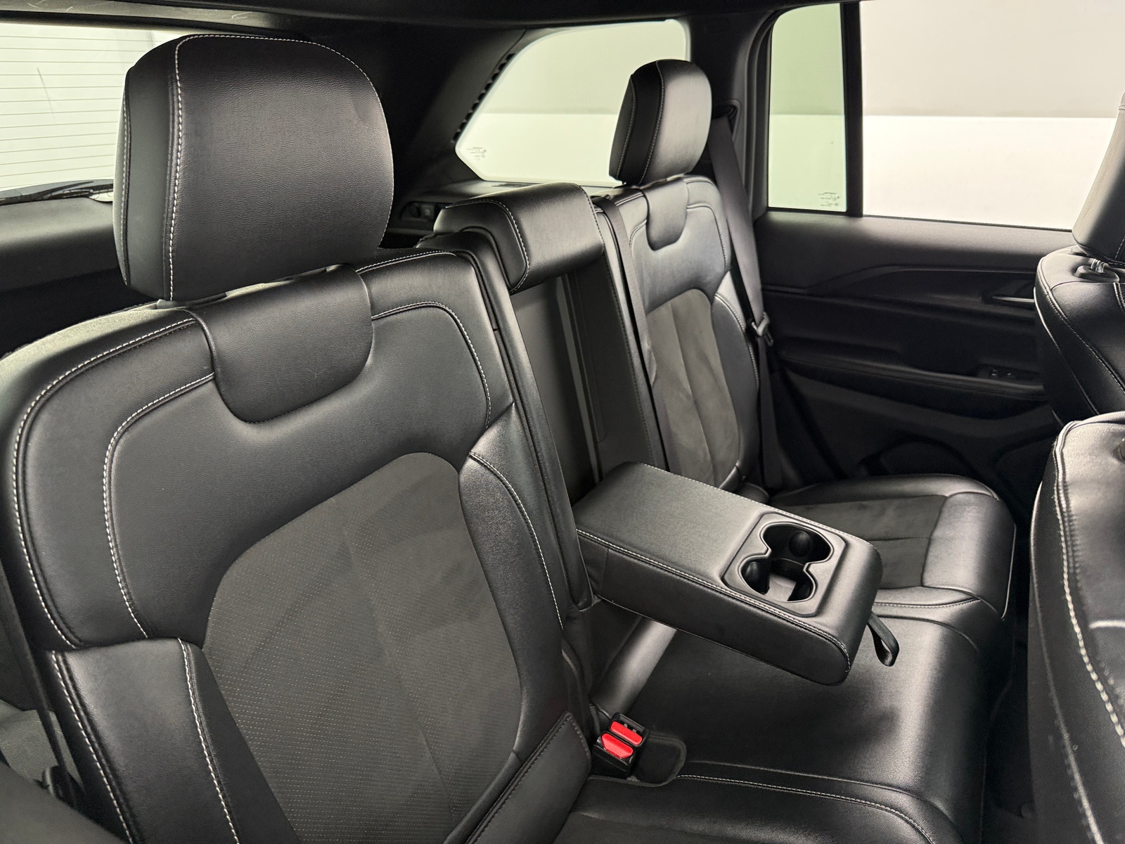 Thumbnail: 2024 Jeep Grand Cherokee - 5