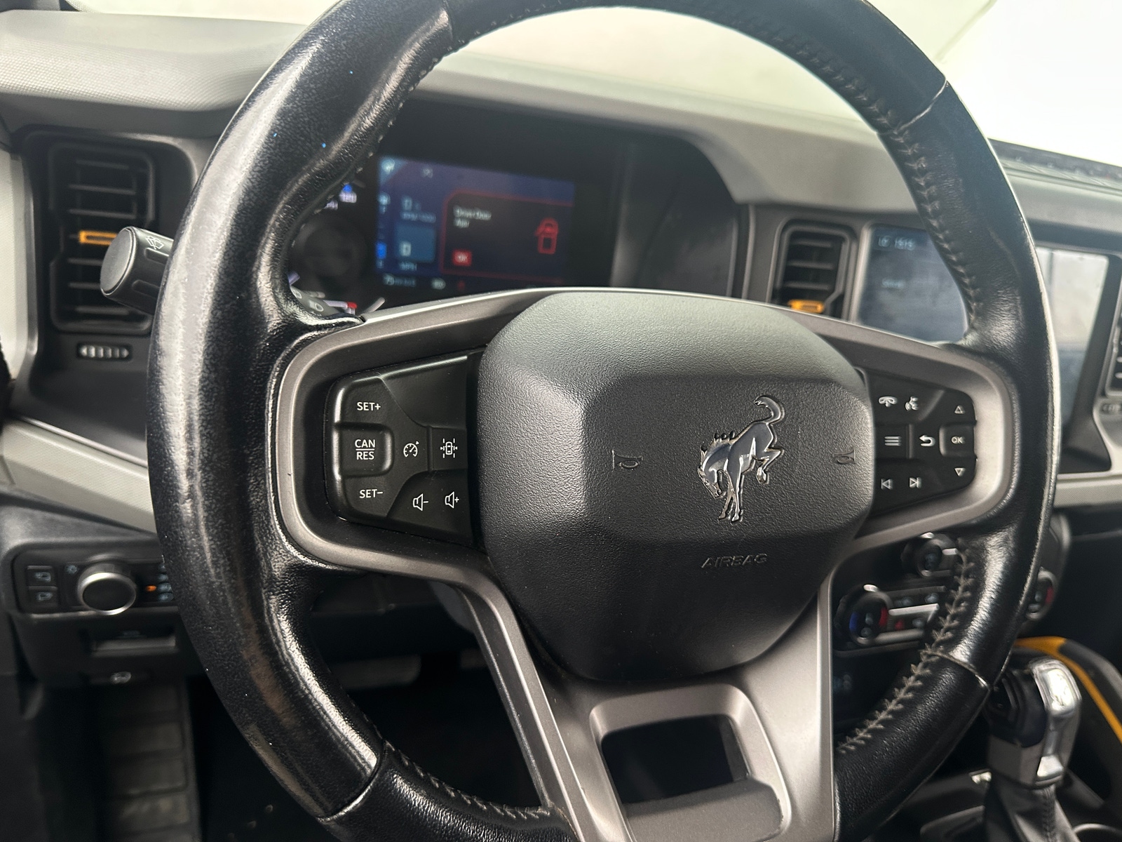 Thumbnail: 2022 Ford Bronco - 4