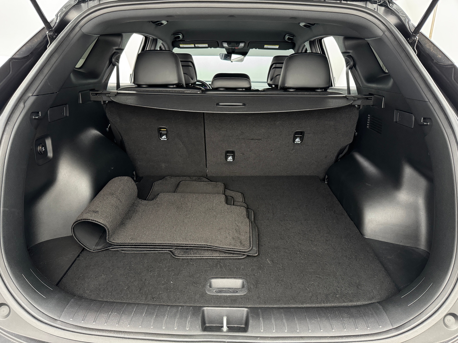 Thumbnail: 2023 Kia Sportage - 6