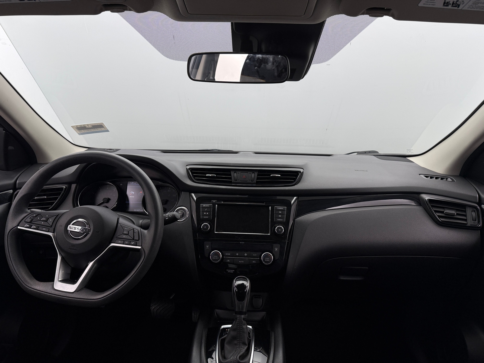 Thumbnail: 2020 Nissan Rogue Sport - 3