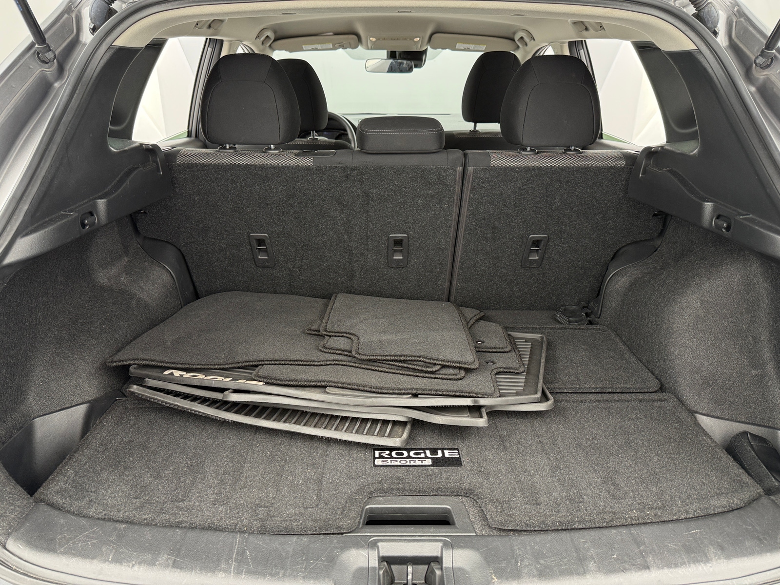 Thumbnail: 2020 Nissan Rogue Sport - 7