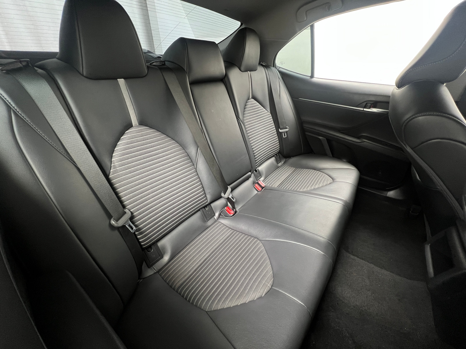 Thumbnail: 2022 Toyota Camry - 5