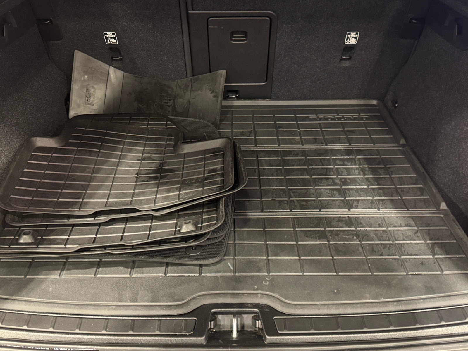 Thumbnail: 2021 Volvo XC40 - 6