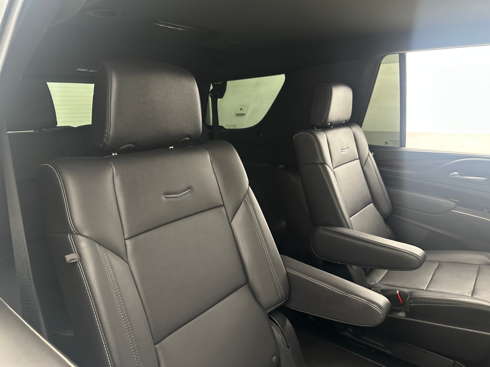 Thumbnail: 2022 Cadillac Escalade - 5