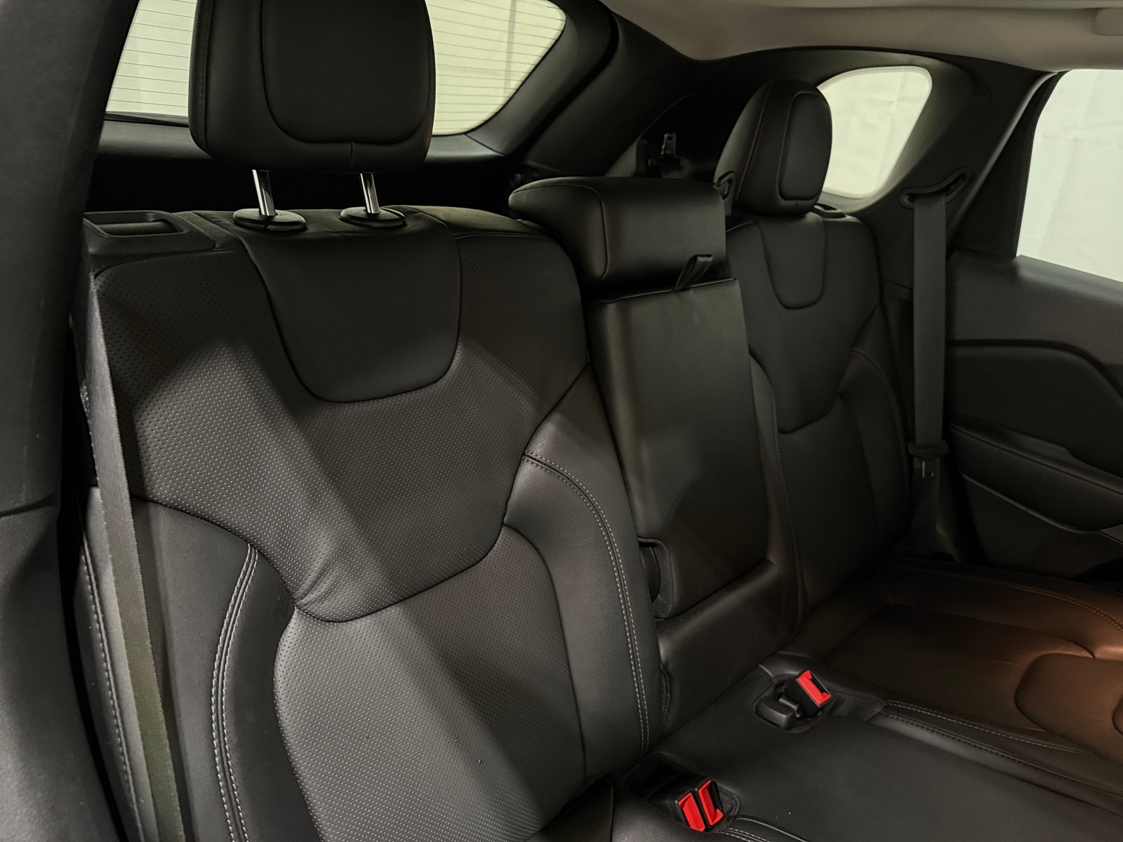 Thumbnail: 2021 Jeep Cherokee - 5