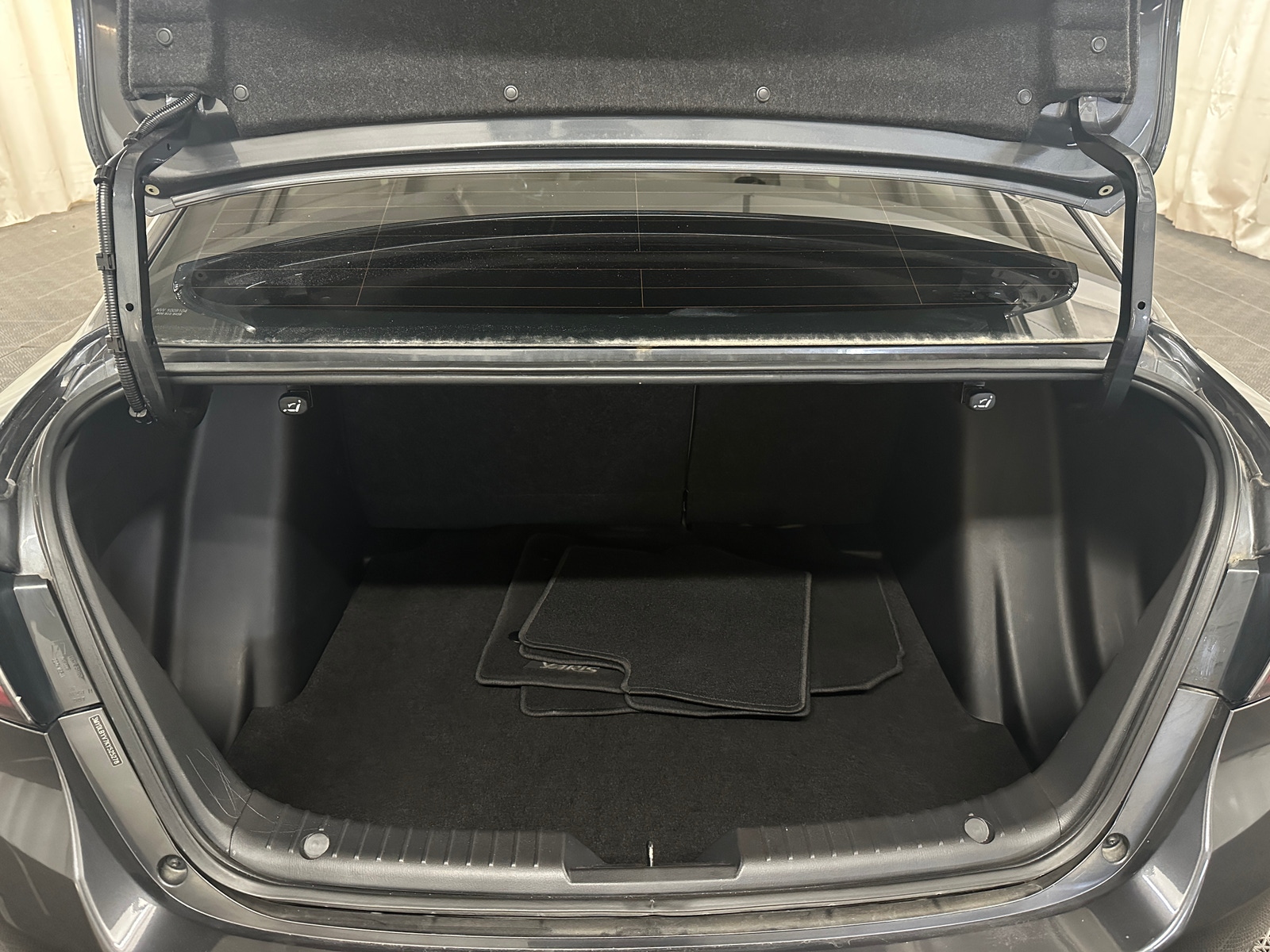 Thumbnail: 2019 Toyota Yaris - 7