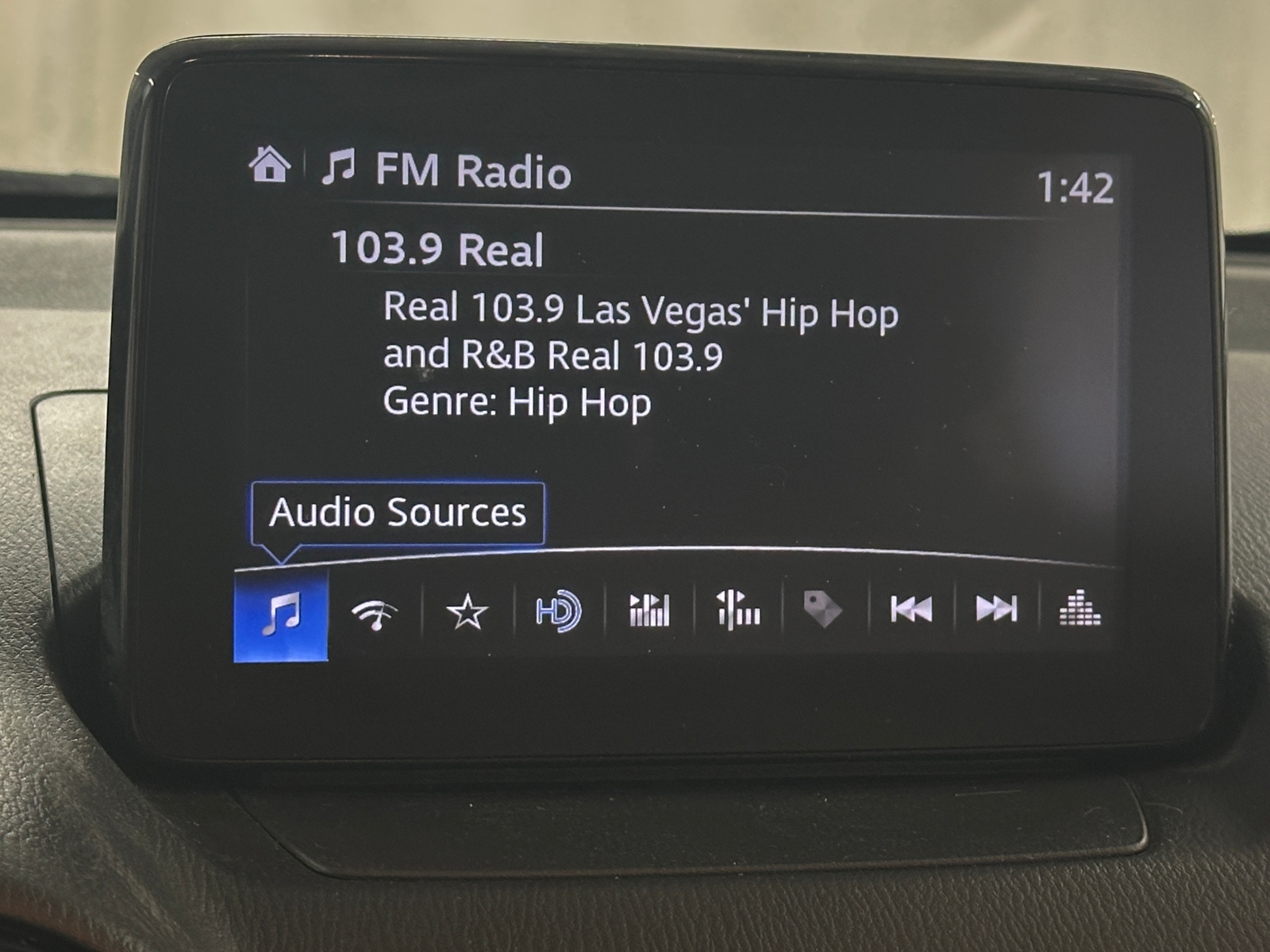 Thumbnail: 2019 Toyota Yaris - 4