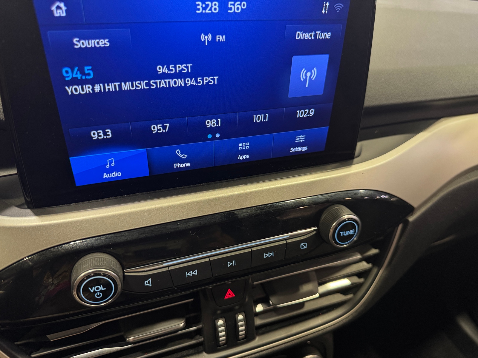 Thumbnail: 2021 Ford Escape - 4