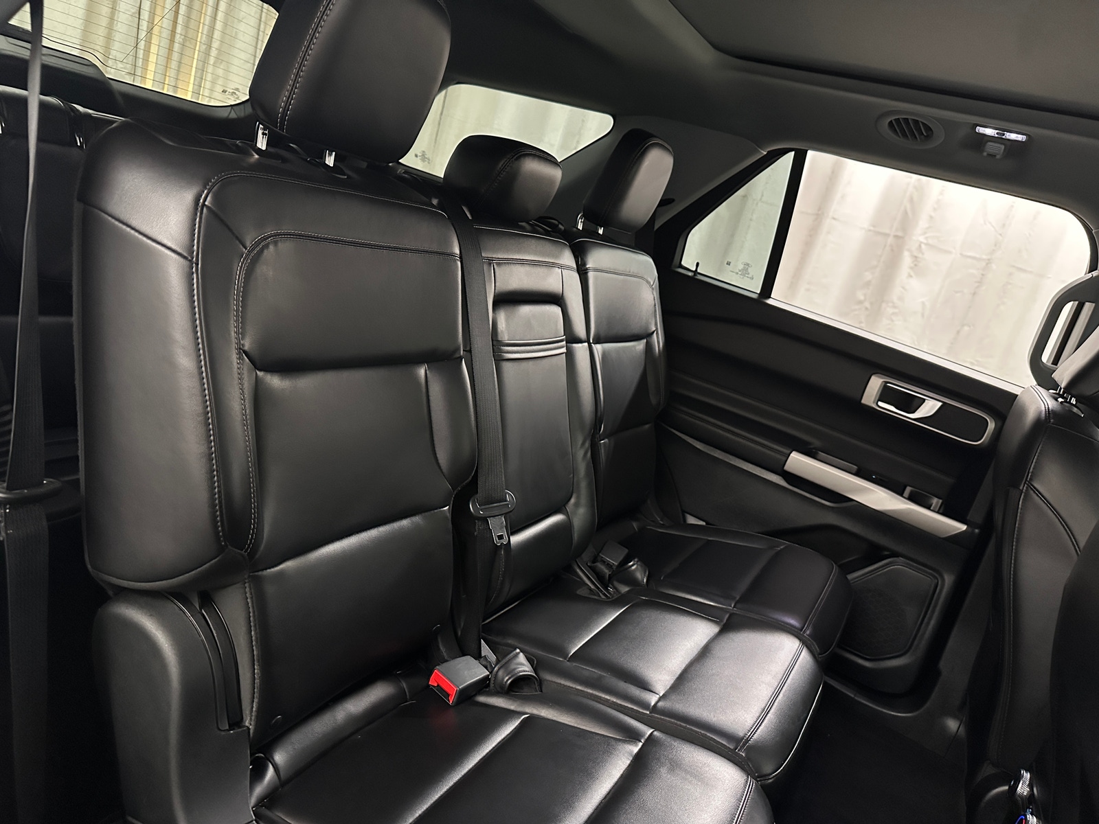 Thumbnail: 2021 Ford Explorer - 6