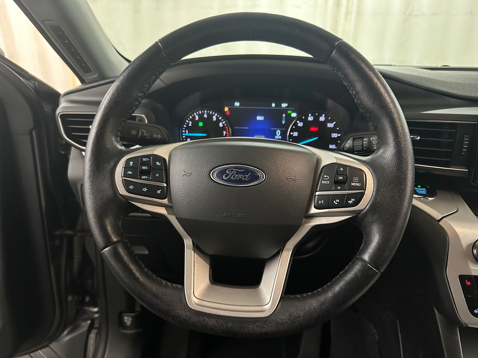 Thumbnail: 2021 Ford Explorer - 5