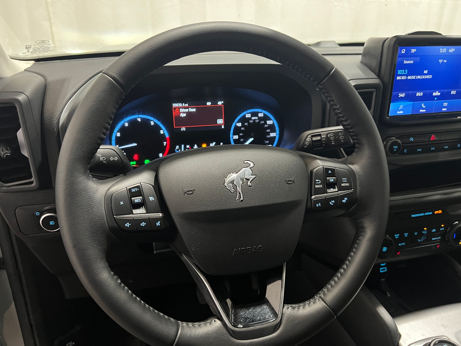 Thumbnail: 2022 Ford Bronco Sport - 5