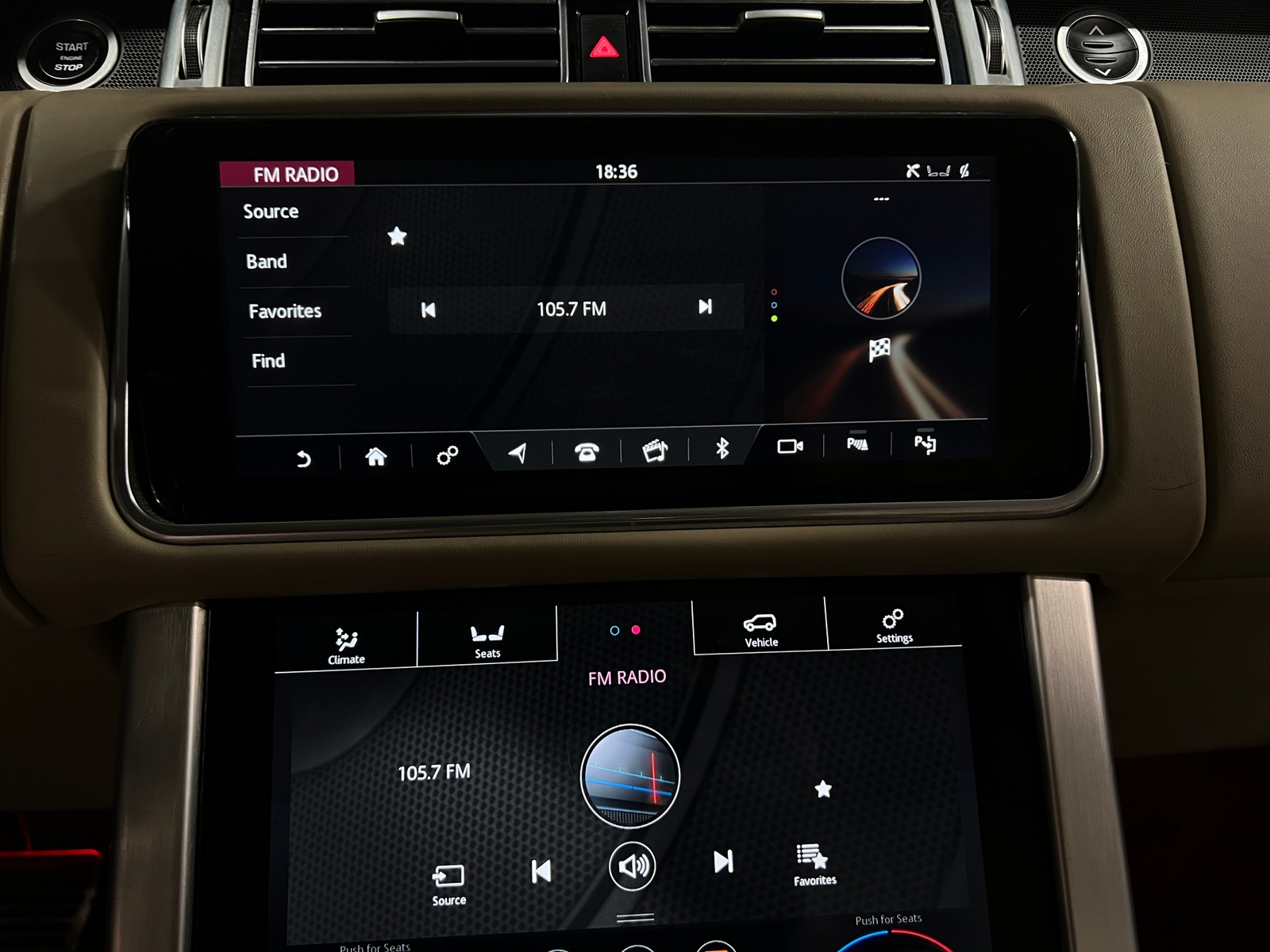 Thumbnail: 2021 Land Rover Range Rover - 3