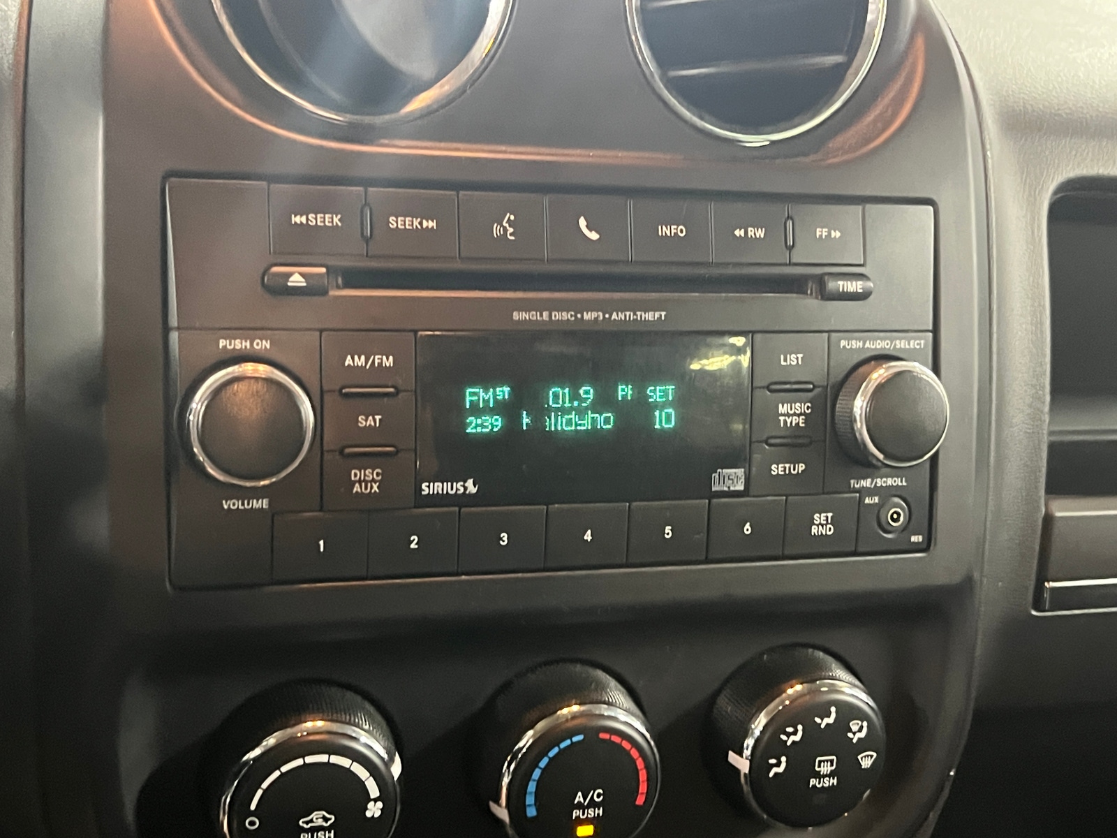 Thumbnail: 2016 Jeep Patriot - 4