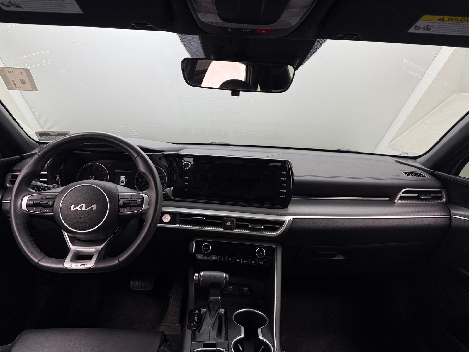 Thumbnail: 2022 Kia K5 - 3