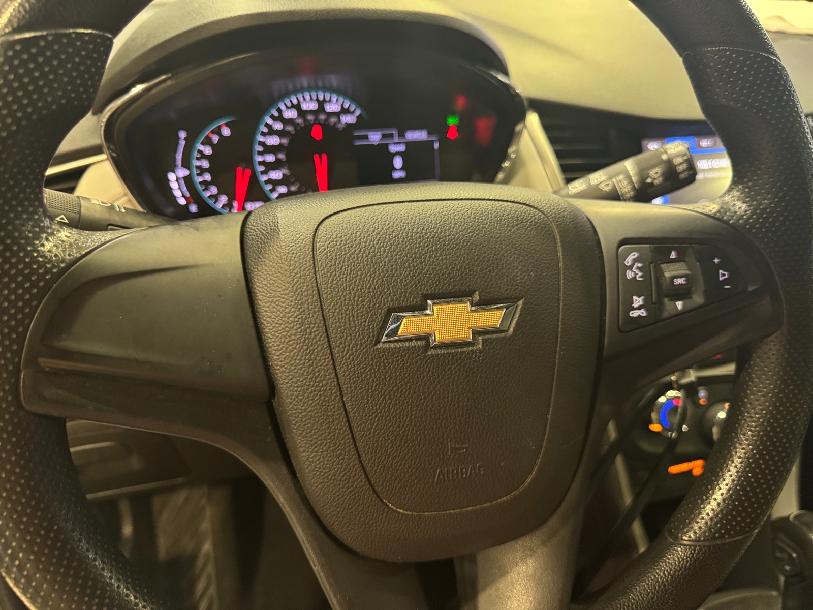 Thumbnail: 2019 Chevrolet Trax - 5