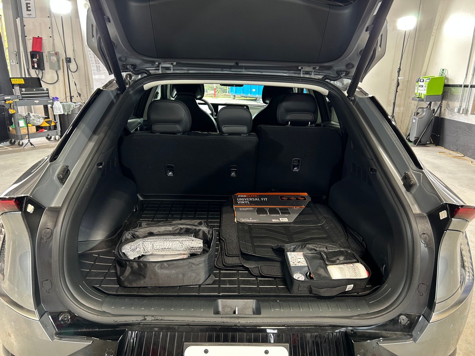 Thumbnail: 2024 Kia EV6 - 6