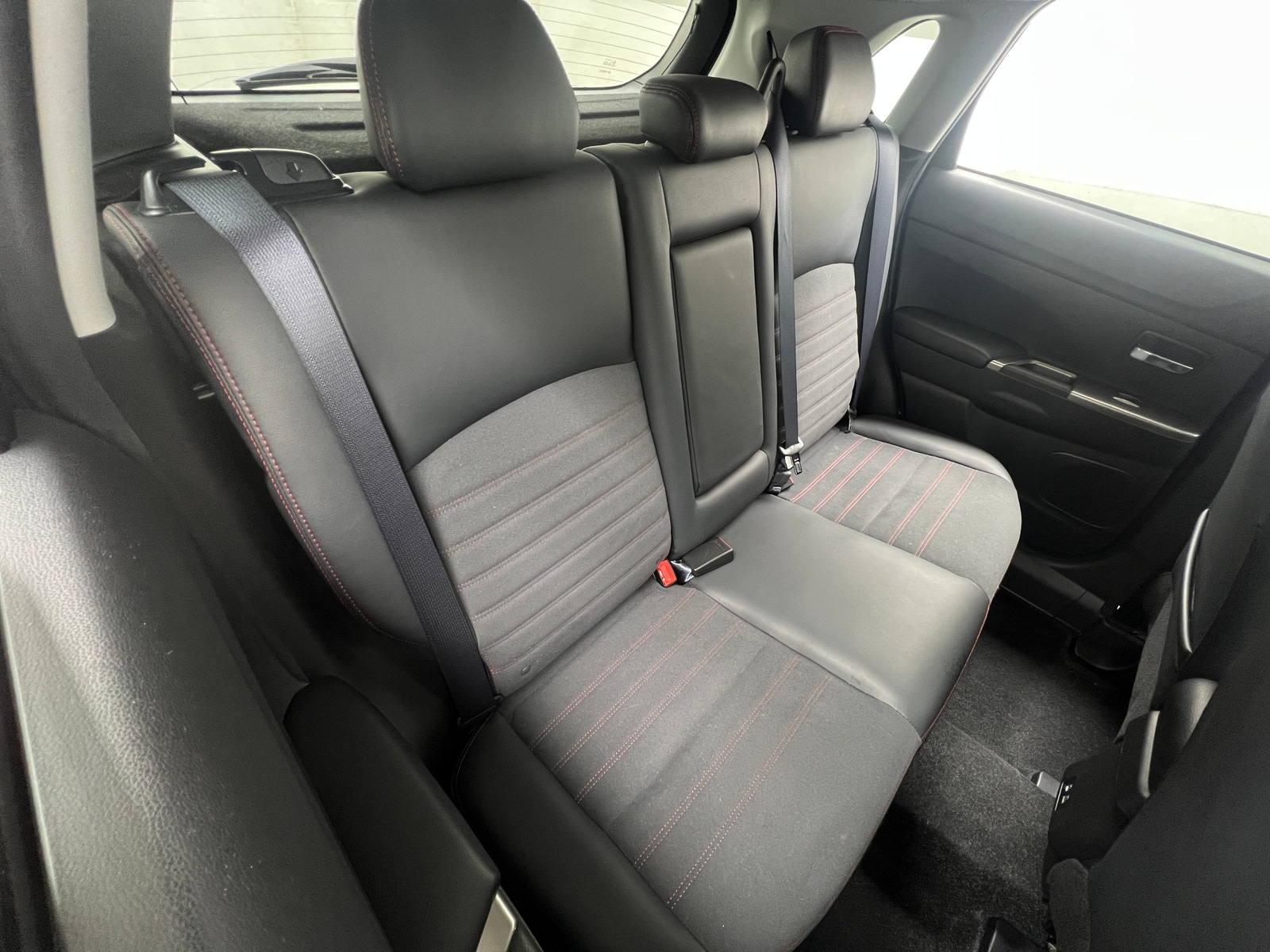 Thumbnail: 2022 Mitsubishi Outlander Sport - 6